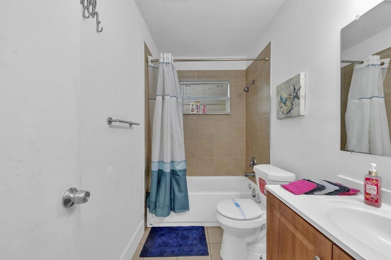 2 Bedroom House Minutes From Beach And Casino Db1 Dania Beach Exterior photo