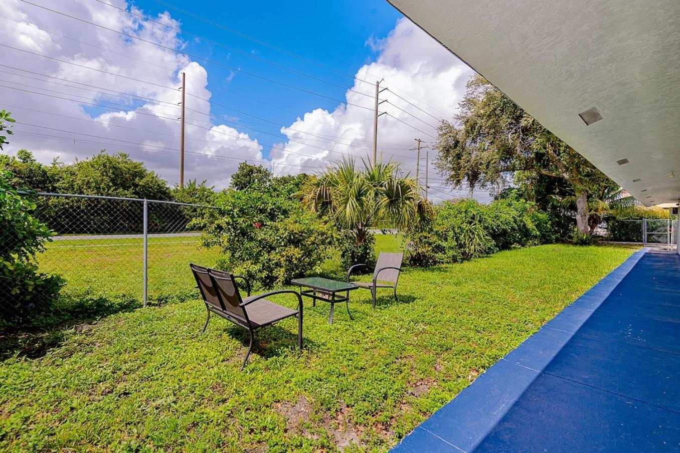 2 Bedroom House Minutes From Beach And Casino Db1 Dania Beach Exterior photo