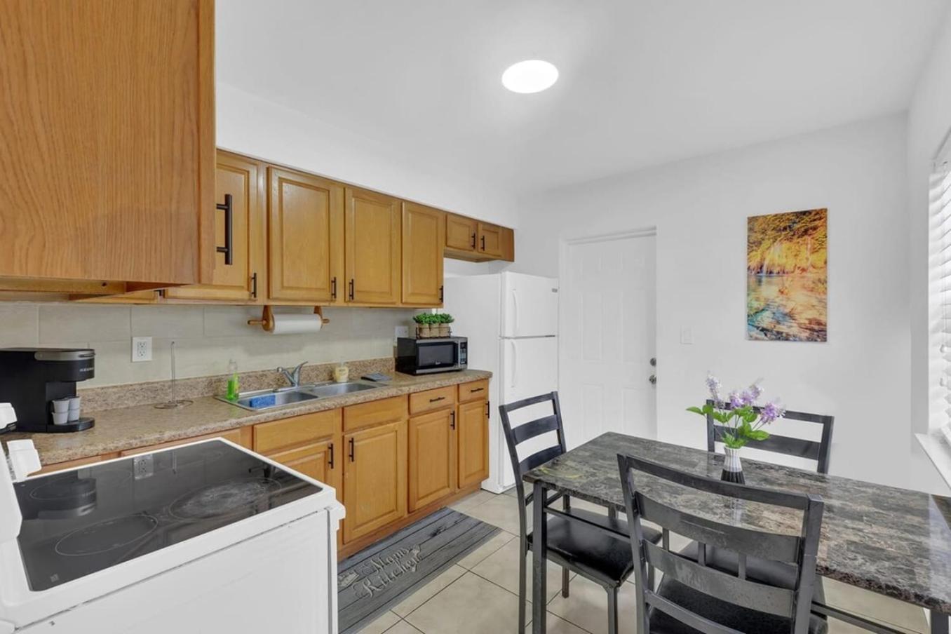 2 Bedroom House Minutes From Beach And Casino Db1 Dania Beach Exterior photo